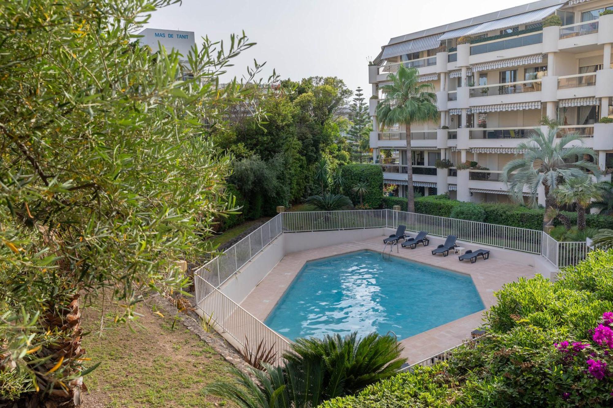 Tanit Piscine, 6 Couchages, Parking Διαμέρισμα Αντίμπ Εξωτερικό φωτογραφία